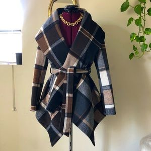 Classy coat w/ Dramatic shawl collar